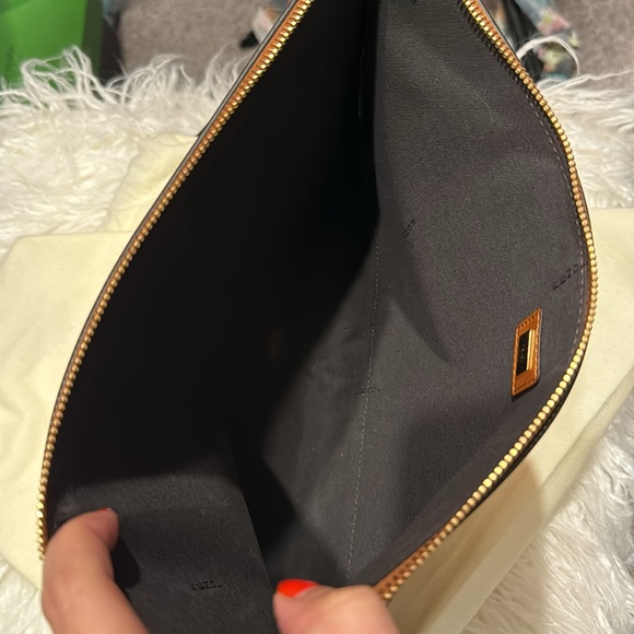 Fendi Roma Flat Pouch Large - Picture 8 of 10